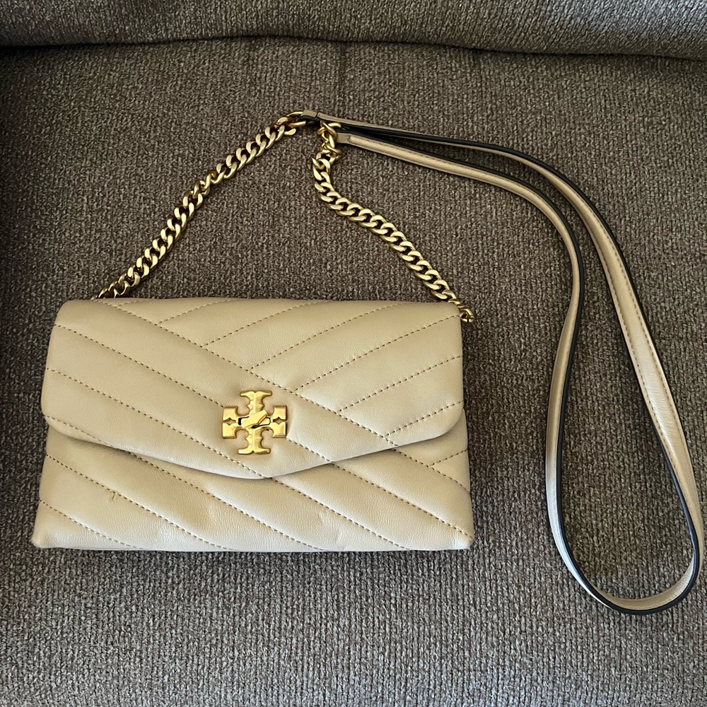 Tory Burch Kira Chevron Chain Wallet
